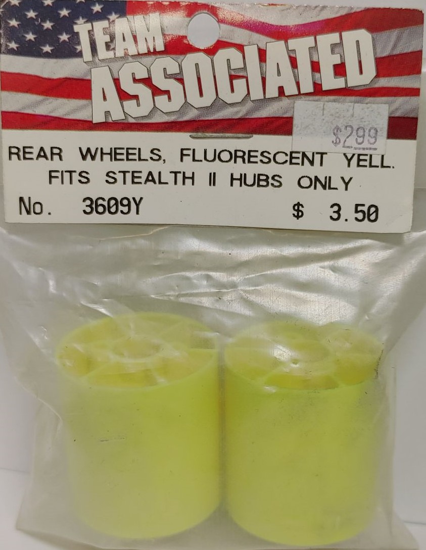 TeamAssociated 3609Y Rear Wheels, Fluorescent Yellow Stealth 2 HUBS ONLY.jpg